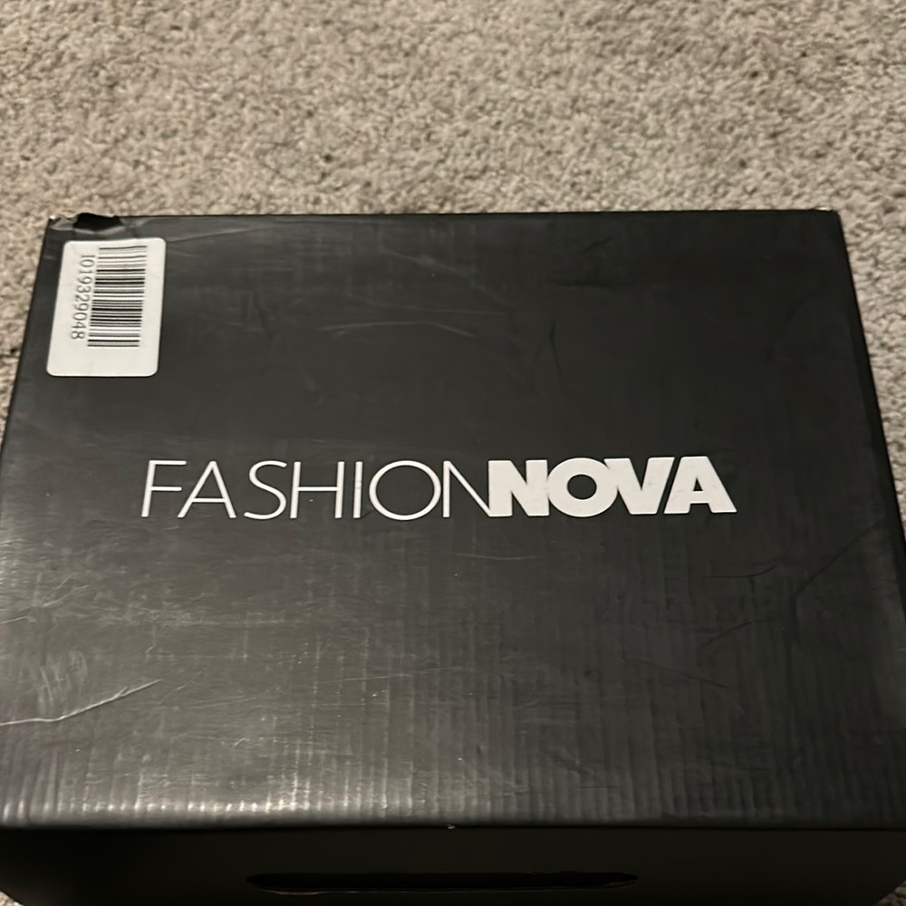 Fashion Nova Black Box